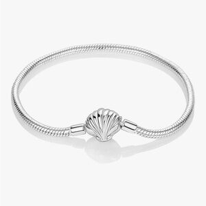 Silver Shell Charm Bracelet 7.1 inches